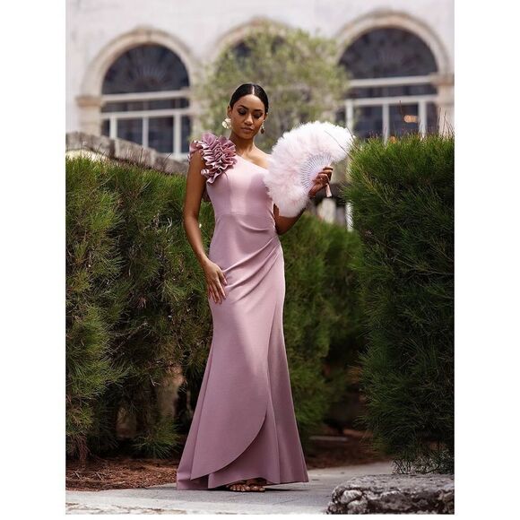 AQUA
One Shoulder Ruffle Crepe Gown - Picture 3 of 9